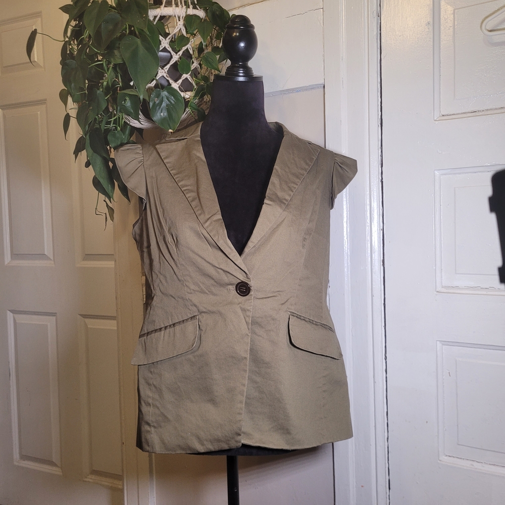 NWTS Y2K Attention Women's Ruffled Sleevless Blazer